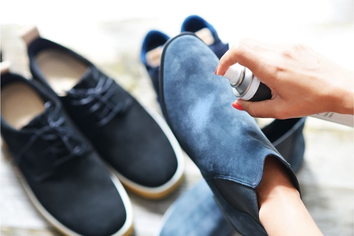  what's the best way to clean leather shoes 
