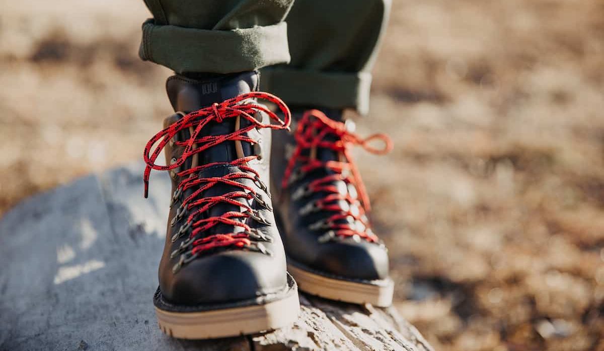  “full-grain leather hiking boots + Best Buy Price 