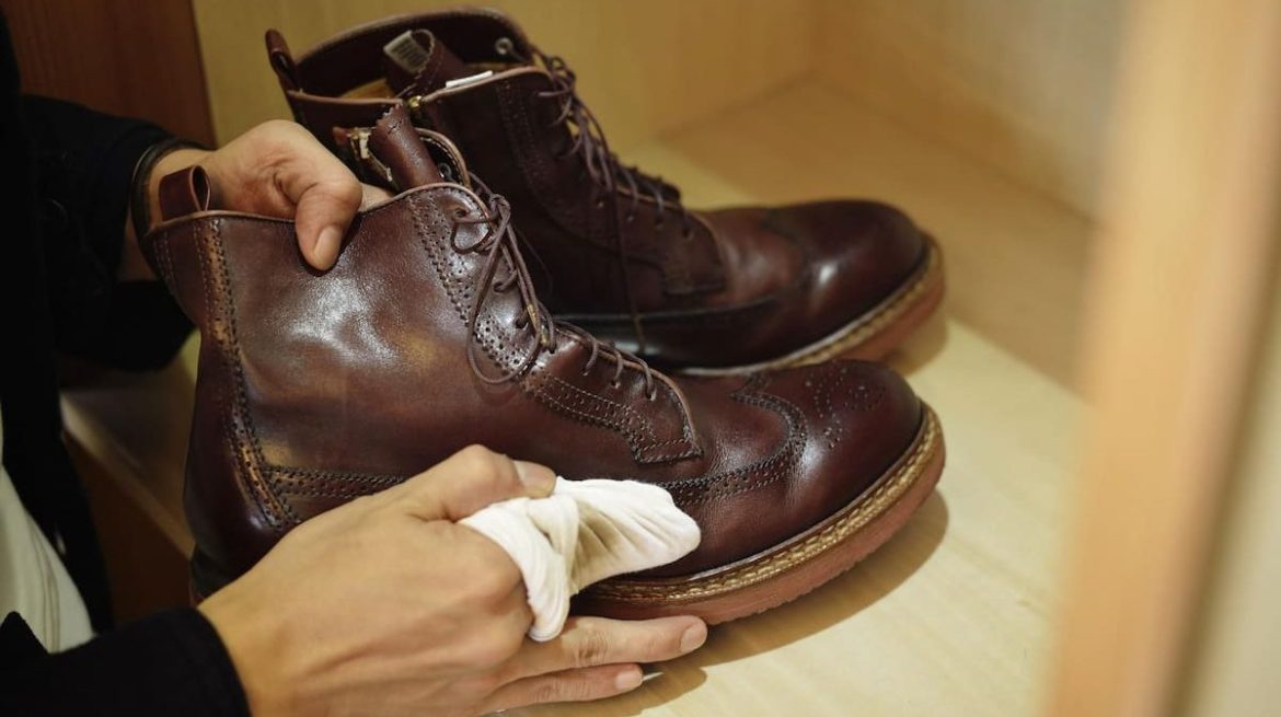 Can You Use Toothpaste to Clean Leather Shoes